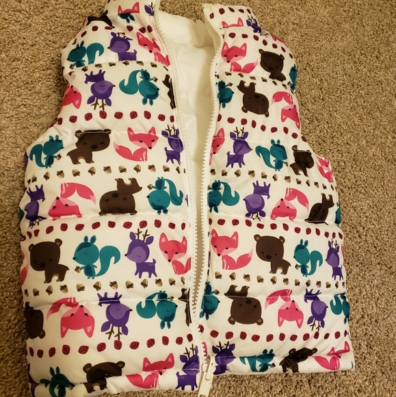 Girl's puffy vest - Picture 1 of 3